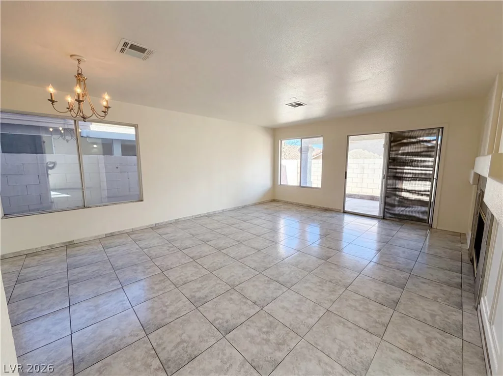3740 Konica, Las Vegas, NV 89129