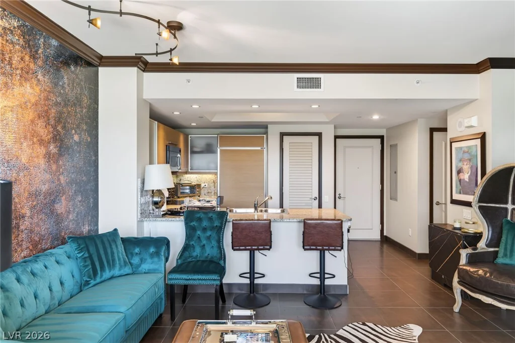 322 Karen, Las Vegas, NV 89109