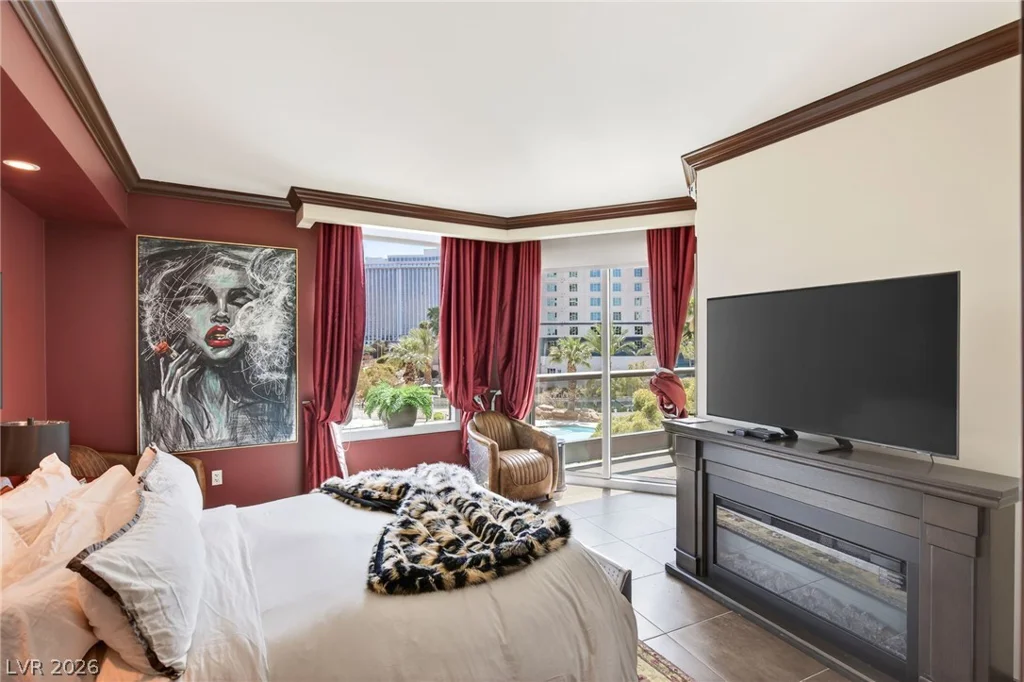322 Karen, Las Vegas, NV 89109