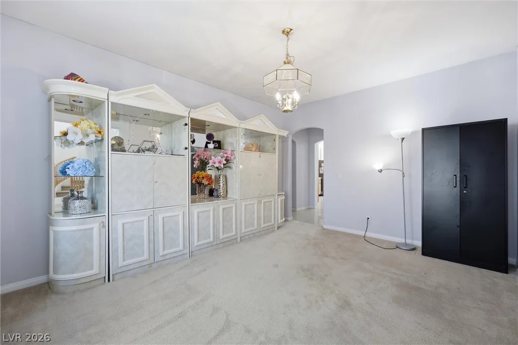 9021 Rockville, Las Vegas, NV 89143