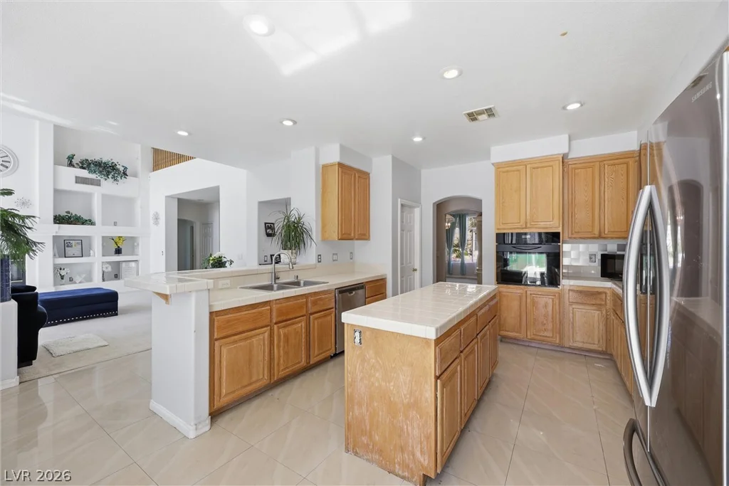 9021 Rockville, Las Vegas, NV 89143
