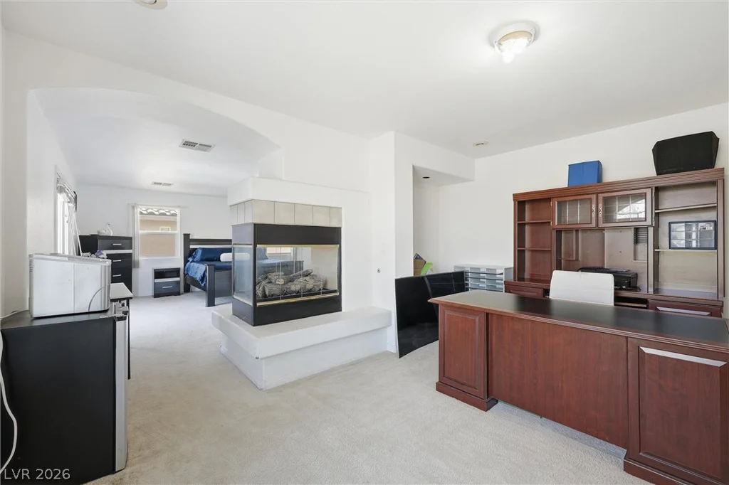 9021 Rockville, Las Vegas, NV 89143