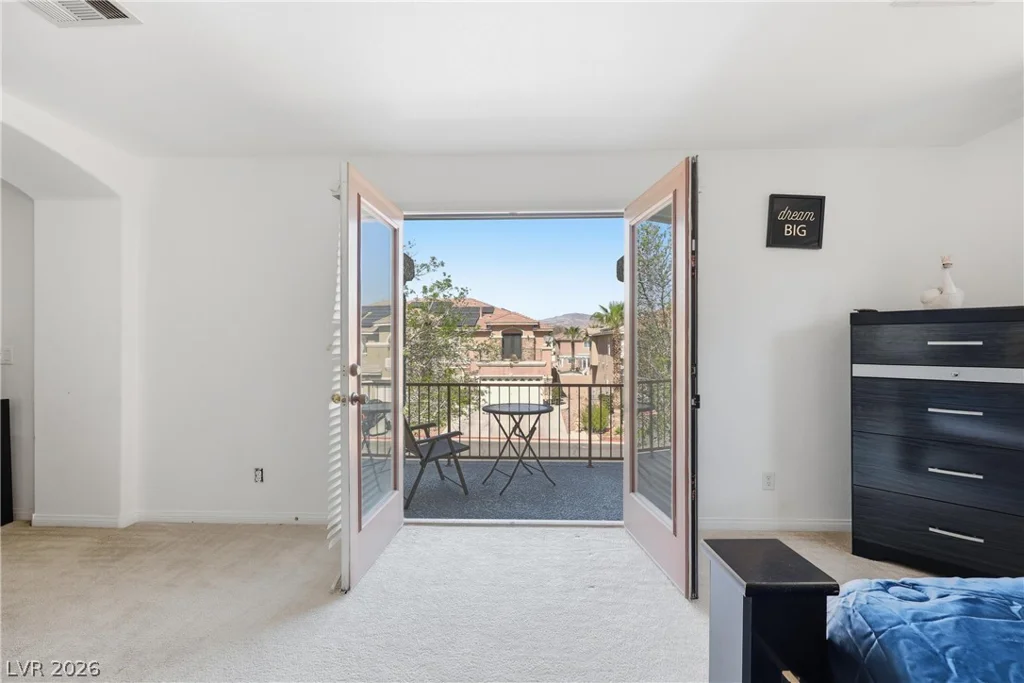 9021 Rockville, Las Vegas, NV 89143