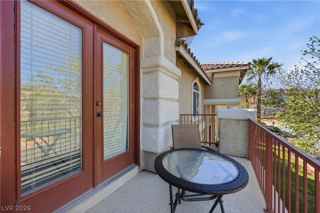 9021 Rockville, Las Vegas, NV 89143