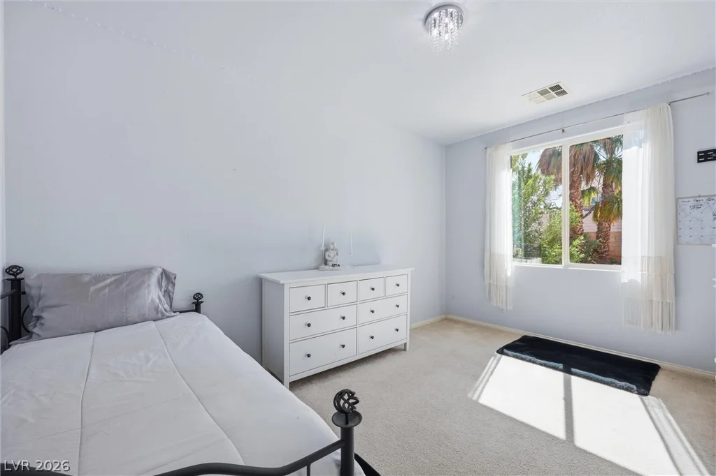 9021 Rockville, Las Vegas, NV 89143