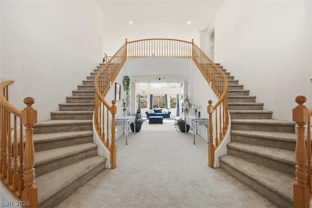 9021 Rockville, Las Vegas, NV 89143