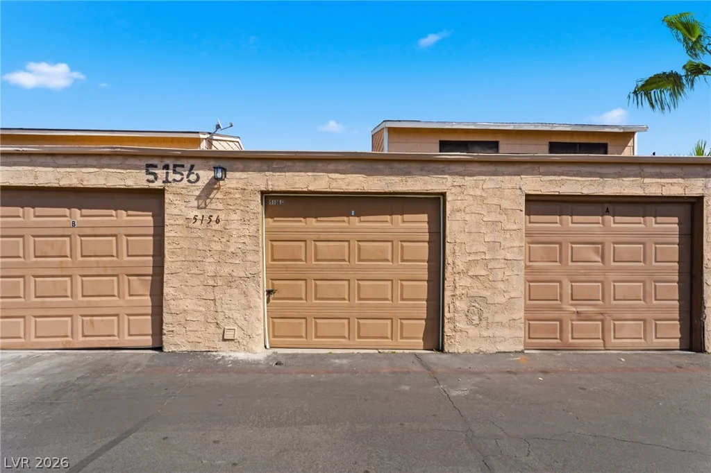 5156 Gray, Las Vegas, NV 89119