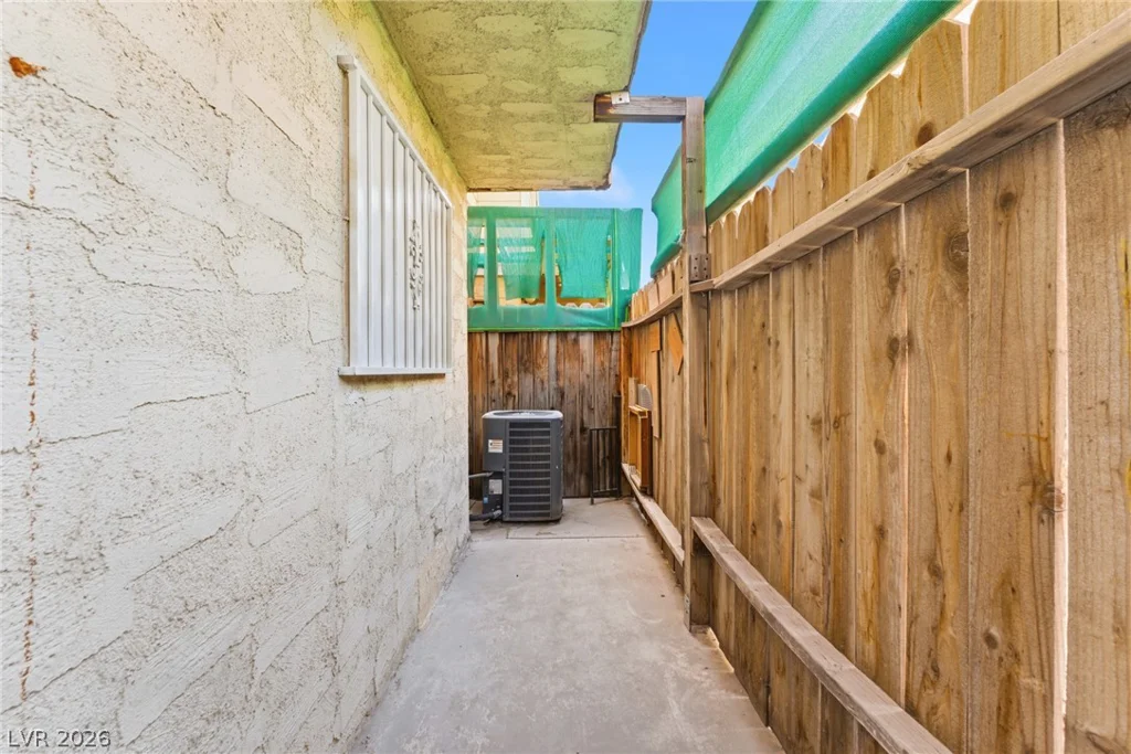 5156 Gray, Las Vegas, NV 89119