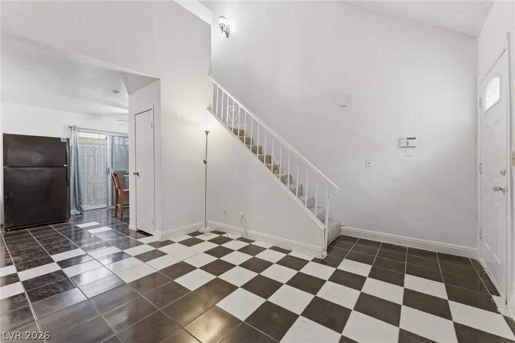 5156 Gray, Las Vegas, NV 89119