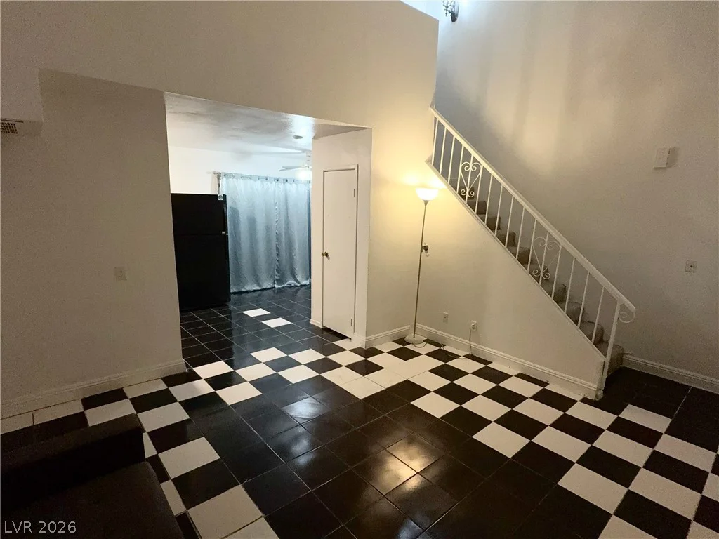 5156 Gray, Las Vegas, NV 89119