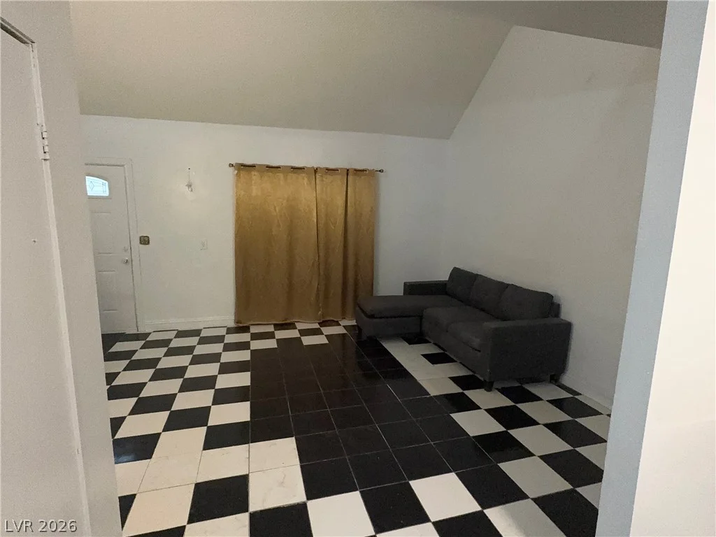 5156 Gray, Las Vegas, NV 89119