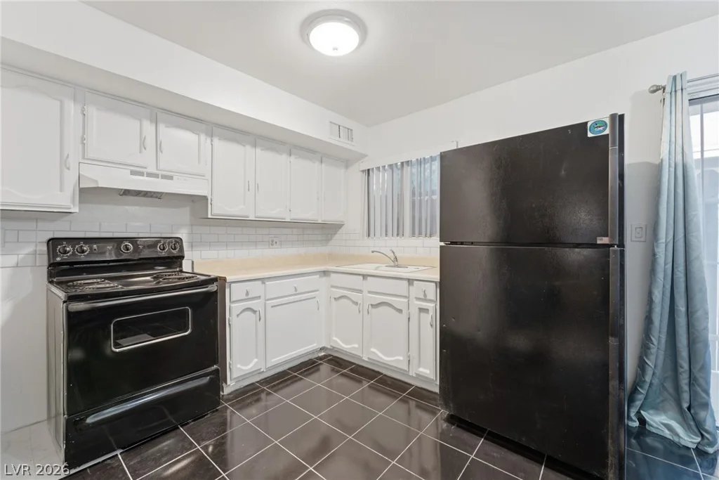 5156 Gray, Las Vegas, NV 89119