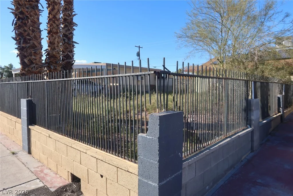 1114 Westminster, Las Vegas, NV 89119