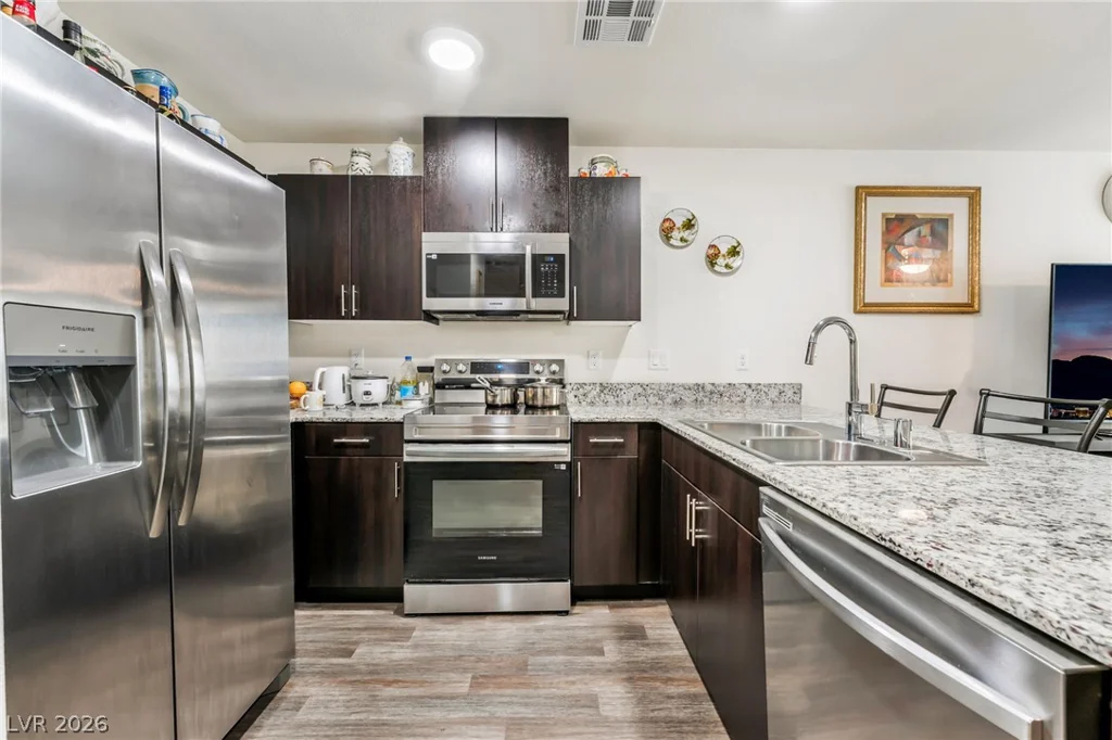 2961 Starwhite, Las Vegas, NV 89122