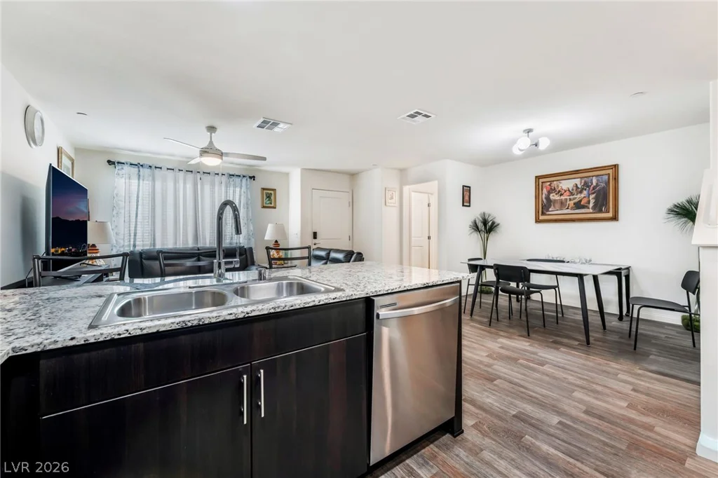 2961 Starwhite, Las Vegas, NV 89122