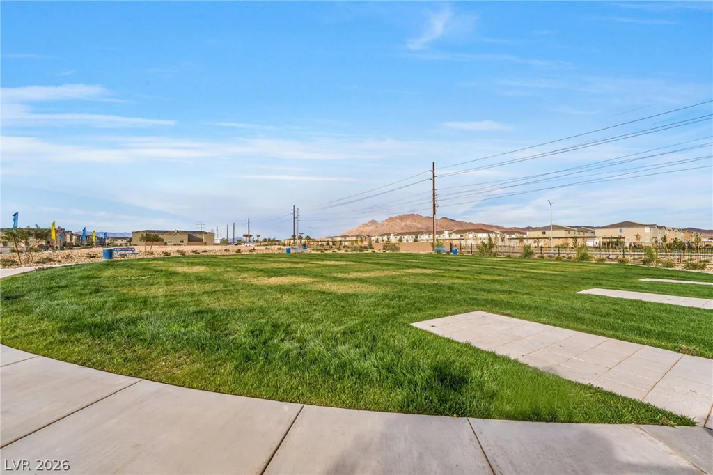 2961 Starwhite, Las Vegas, NV 89122