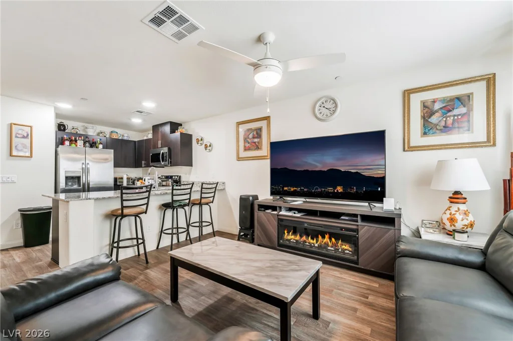 2961 Starwhite, Las Vegas, NV 89122