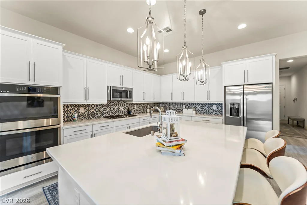 6033 Bugsy, North Las Vegas, NV 89081