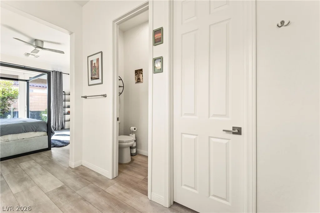 6033 Bugsy, North Las Vegas, NV 89081