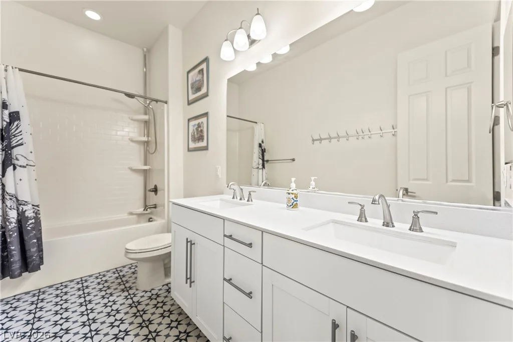 6033 Bugsy, North Las Vegas, NV 89081