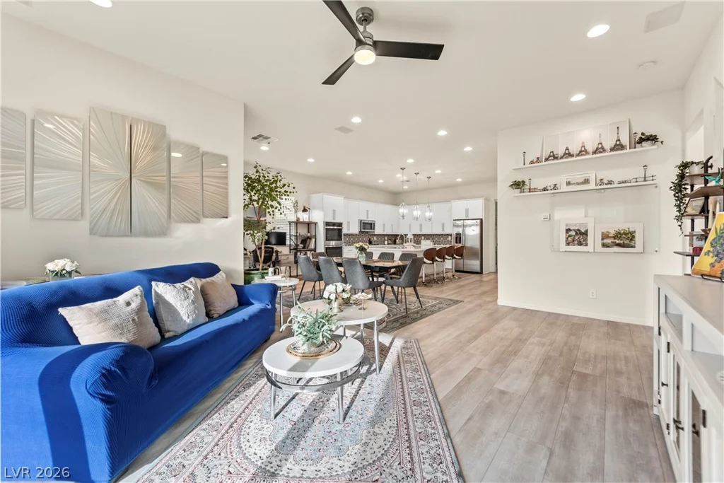 6033 Bugsy, North Las Vegas, NV 89081
