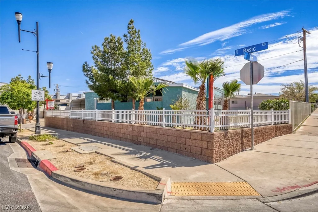 303 Tin, Henderson, NV 89015