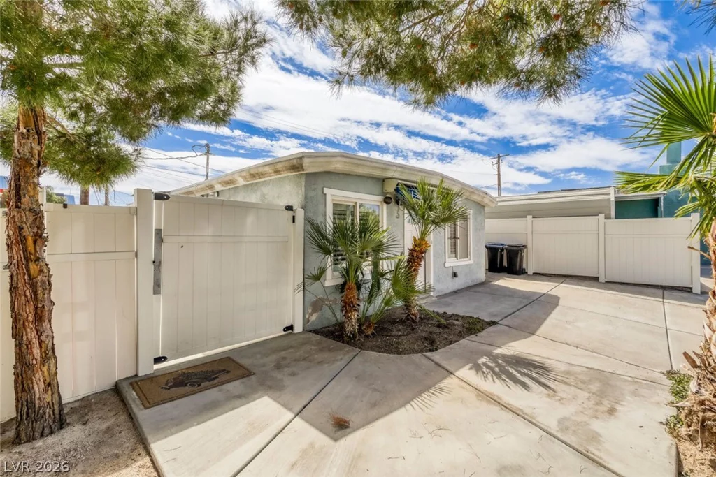 303 Tin, Henderson, NV 89015