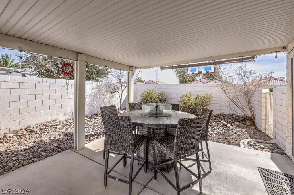 1064 Blue Sands, Henderson, NV 89011