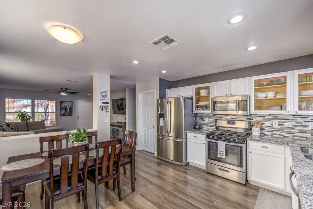1064 Blue Sands, Henderson, NV 89011