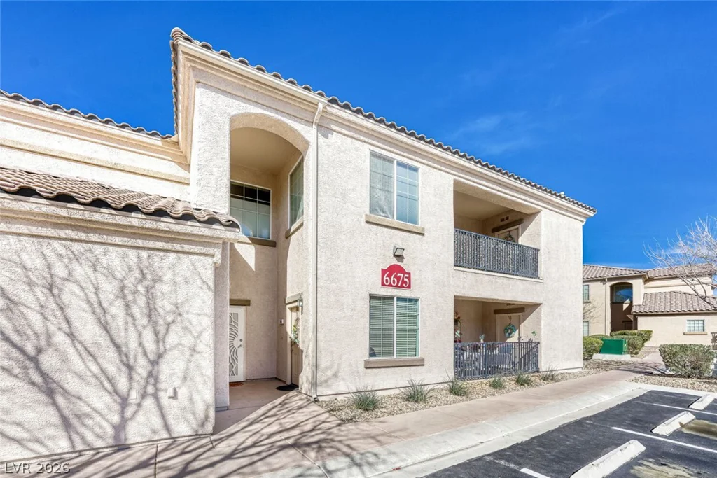6675 Caporetto, North Las Vegas, NV 89084