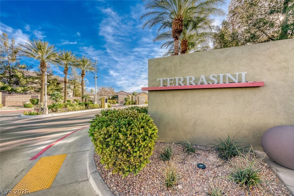 6675 Caporetto, North Las Vegas, NV 89084