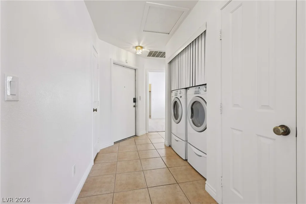 8768 Redtail, Henderson, NV 89074