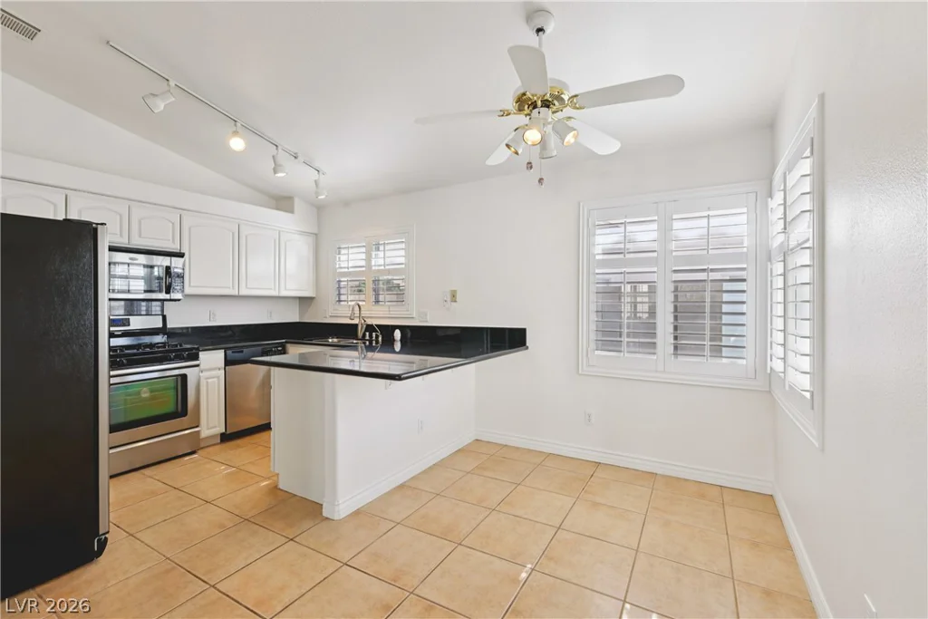 8768 Redtail, Henderson, NV 89074
