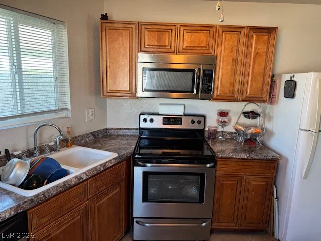 5532 Azuza, Las Vegas, NV 89122