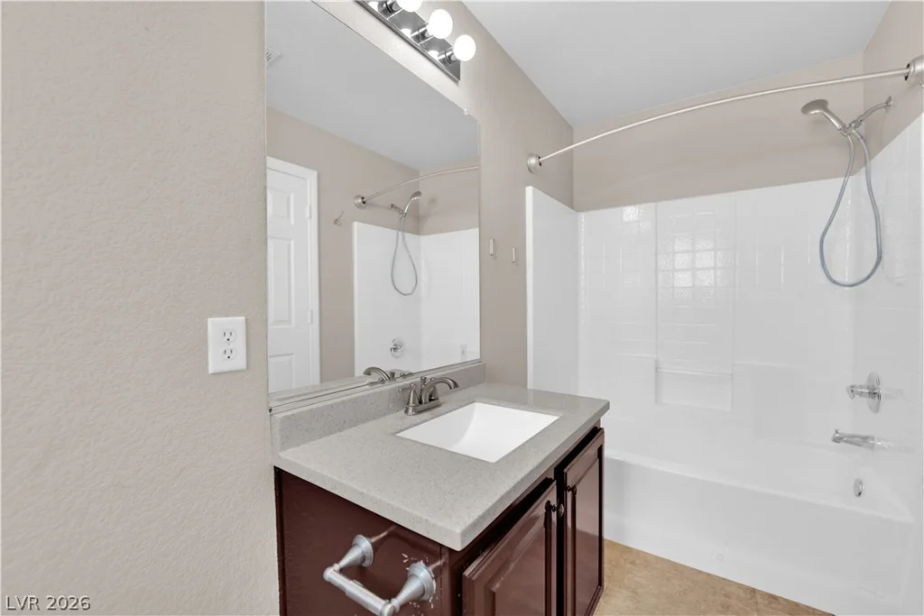 10592 Calico Pines, Las Vegas, NV 89135