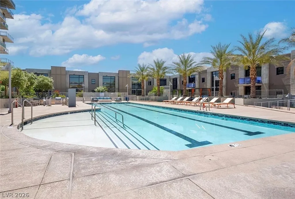 353 Bonneville, Las Vegas, NV 89101