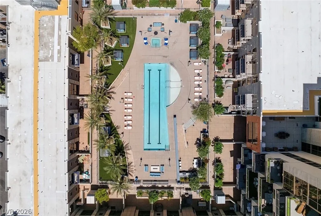 353 Bonneville, Las Vegas, NV 89101