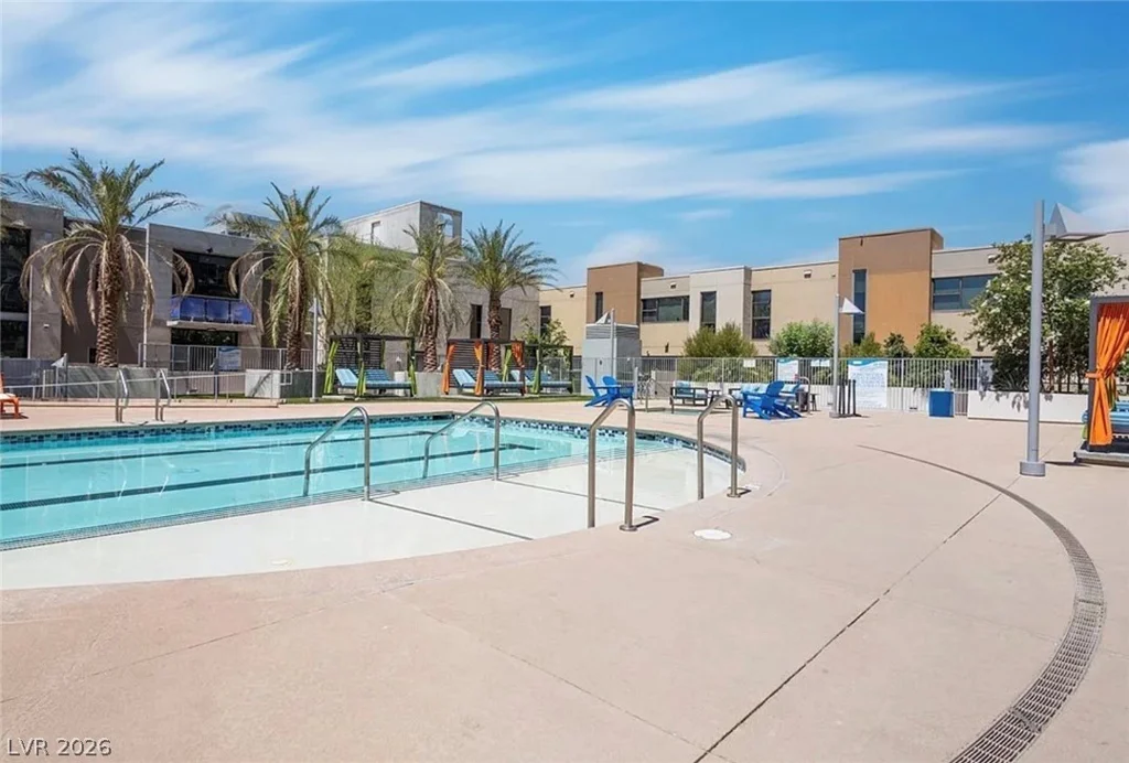 353 Bonneville, Las Vegas, NV 89101