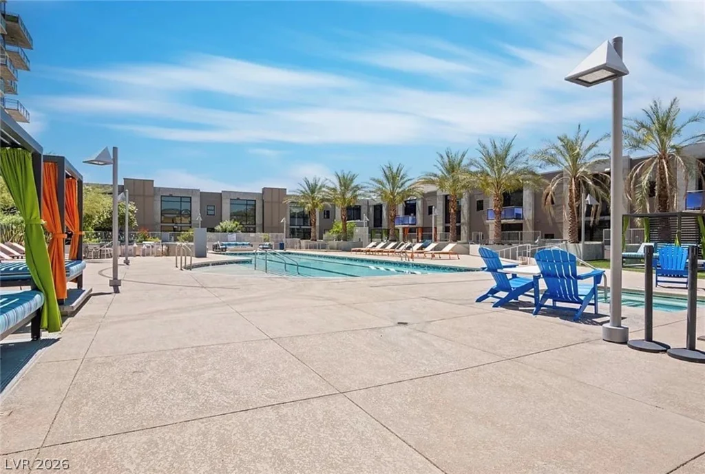 353 Bonneville, Las Vegas, NV 89101