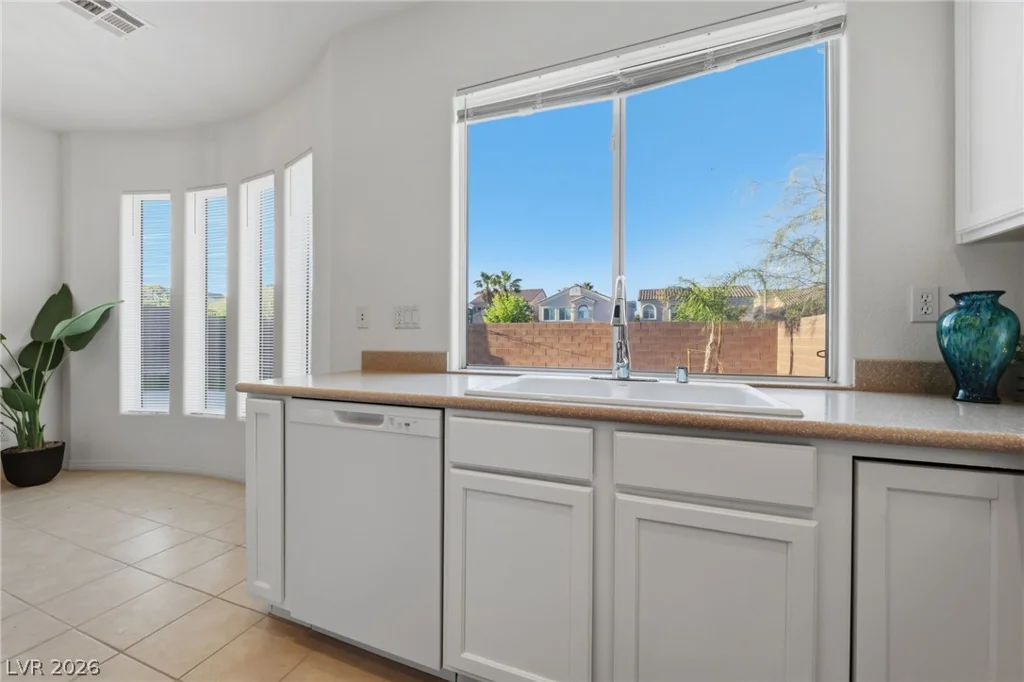 9456 Bluff Ledge, Las Vegas, NV 89149