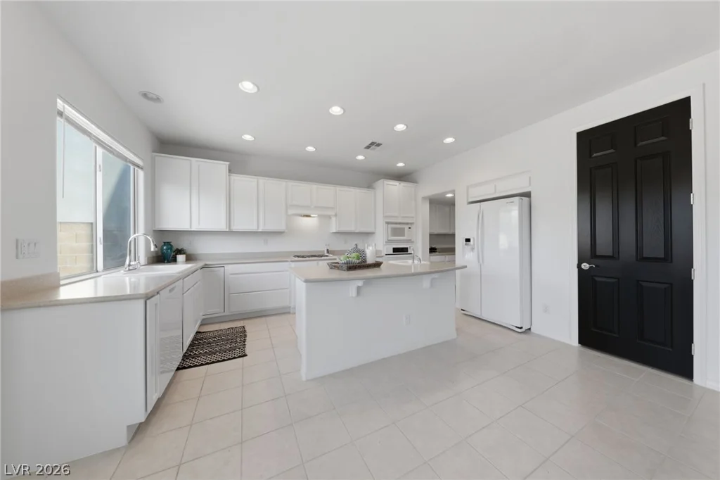 9456 Bluff Ledge, Las Vegas, NV 89149