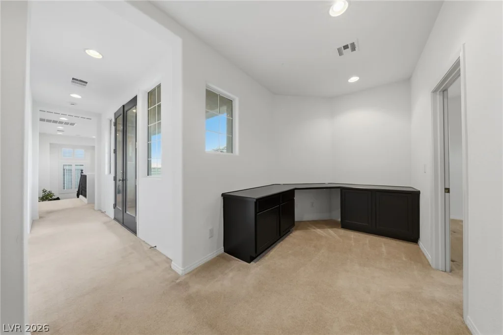 9456 Bluff Ledge, Las Vegas, NV 89149