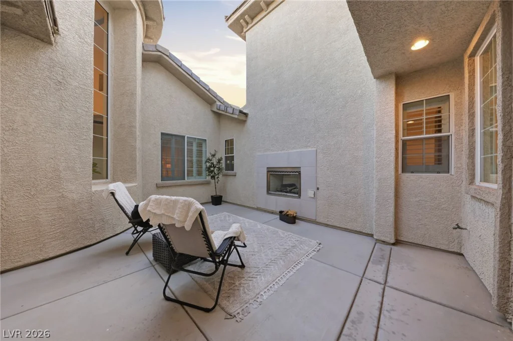 9456 Bluff Ledge, Las Vegas, NV 89149