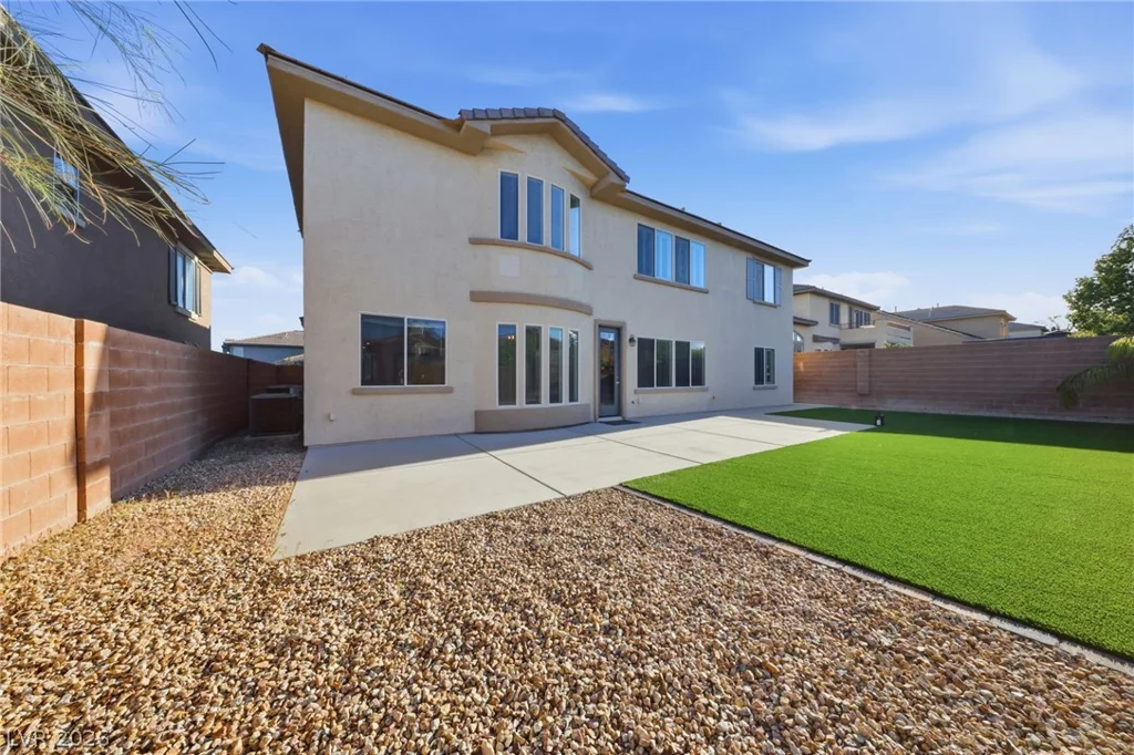 9456 Bluff Ledge, Las Vegas, NV 89149