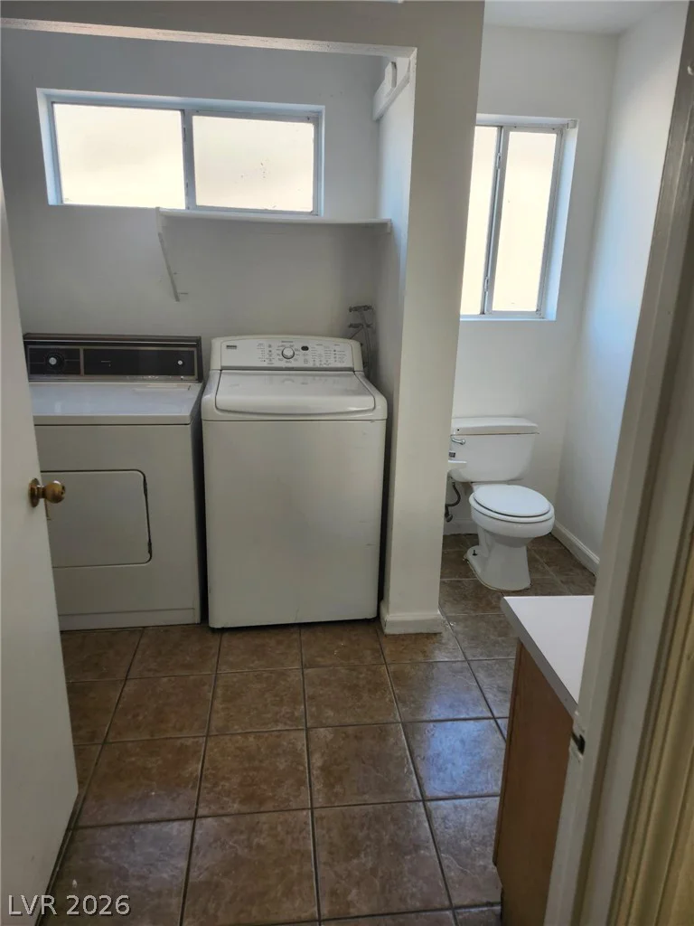 1670 Lamont, Las Vegas, NV 89115