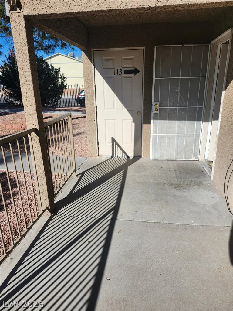 1670 Lamont, Las Vegas, NV 89115