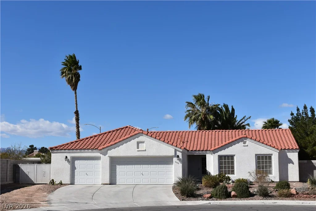 4207 Famoso, North Las Vegas, NV 89032