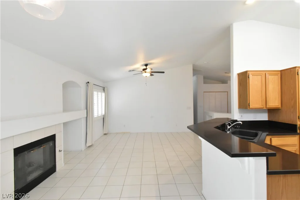 4207 Famoso, North Las Vegas, NV 89032