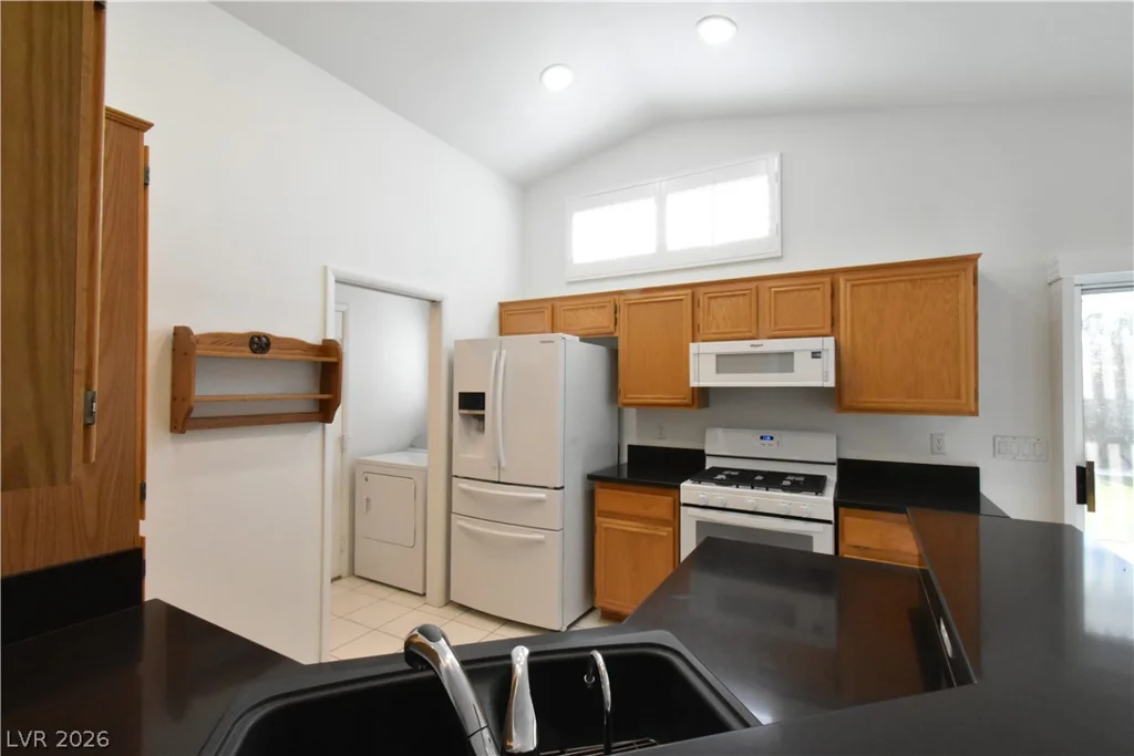 4207 Famoso, North Las Vegas, NV 89032
