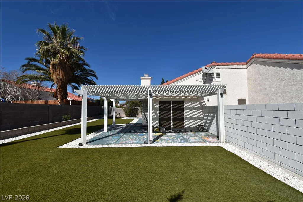 4207 Famoso, North Las Vegas, NV 89032